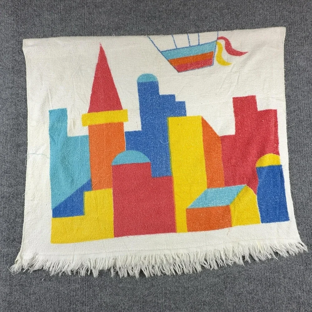 Cannon Bath Towel Up N' Away Hot Air Balloon City Skyline 20x30 Cotton USA